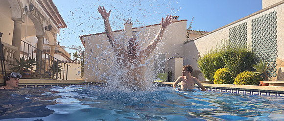 124 - The ERDBOB Family on Vacaciones de verano en España- 2024.Juli.24 - 10 12 04